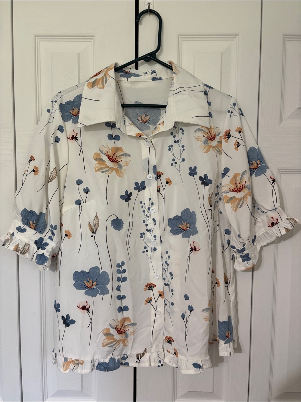 Women’s White Floral Button-Up Shirt with Blue and Gold Accents